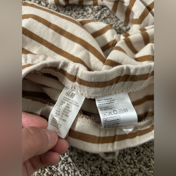 H&M Pants - Picture 4 of 4